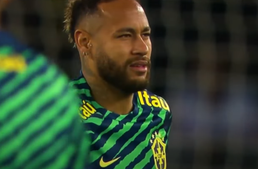 اللاعب البرازيلي نيمار دا سيلفا يعلن عن تلقيه الكثير من الدعم من نادي الهلال بعد تعرّضه للإصابة