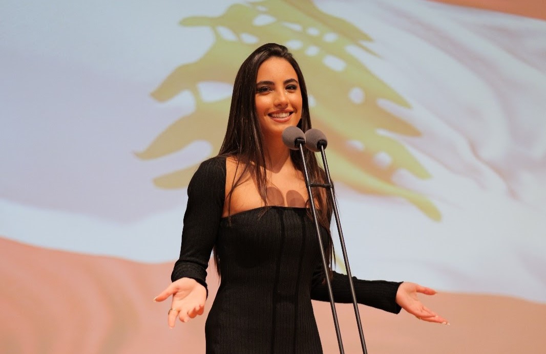 لين حايك تُحيي ذكرى استقلال لبنان وعيد ميلاد السيّدة فيروز الـ90