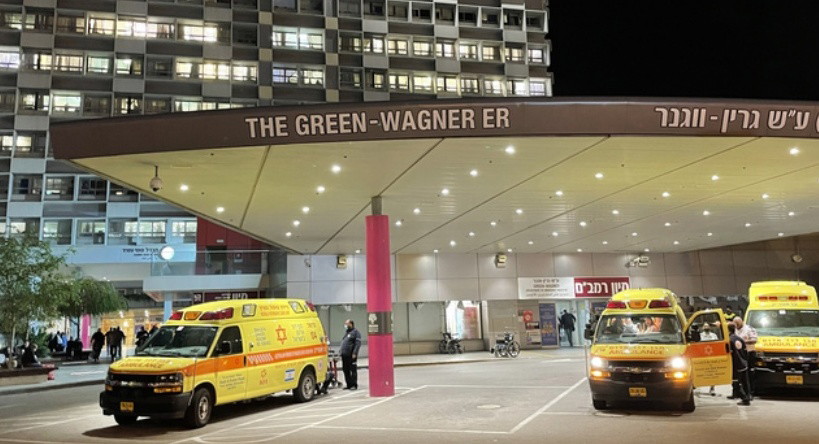 حيفا: إصابة خطيرة لشاب إثر انزلاق دراجته النارية