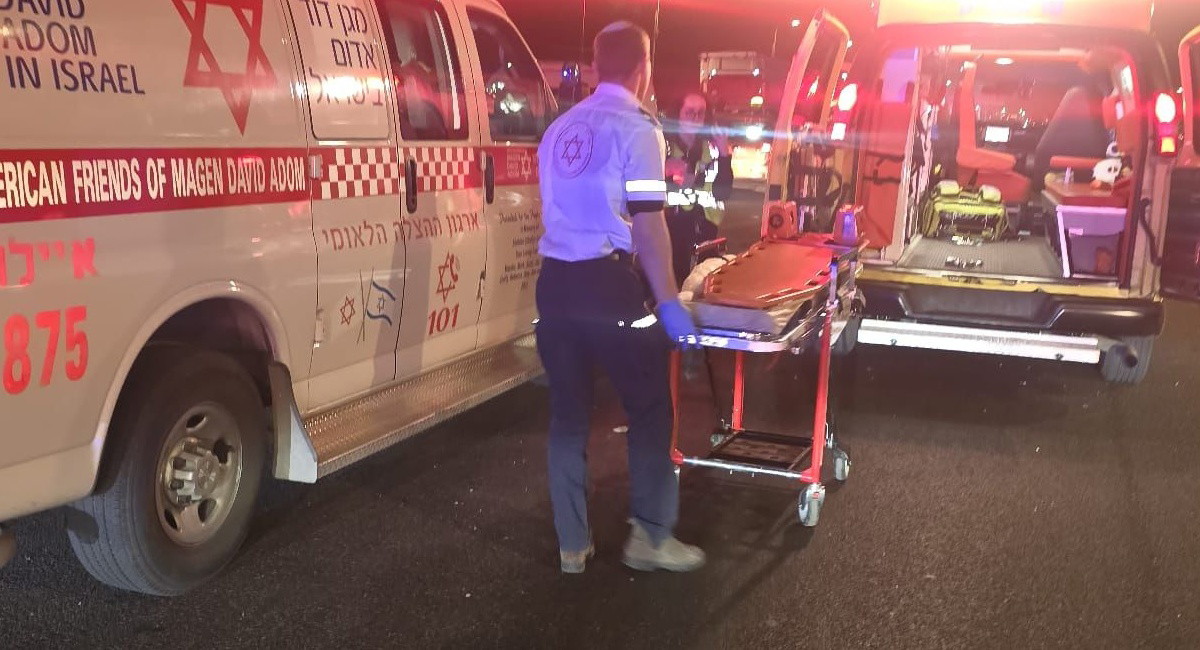 منطقة المركز: إصابة متوسطة لعامل إثر سقوطه من ارتفاع