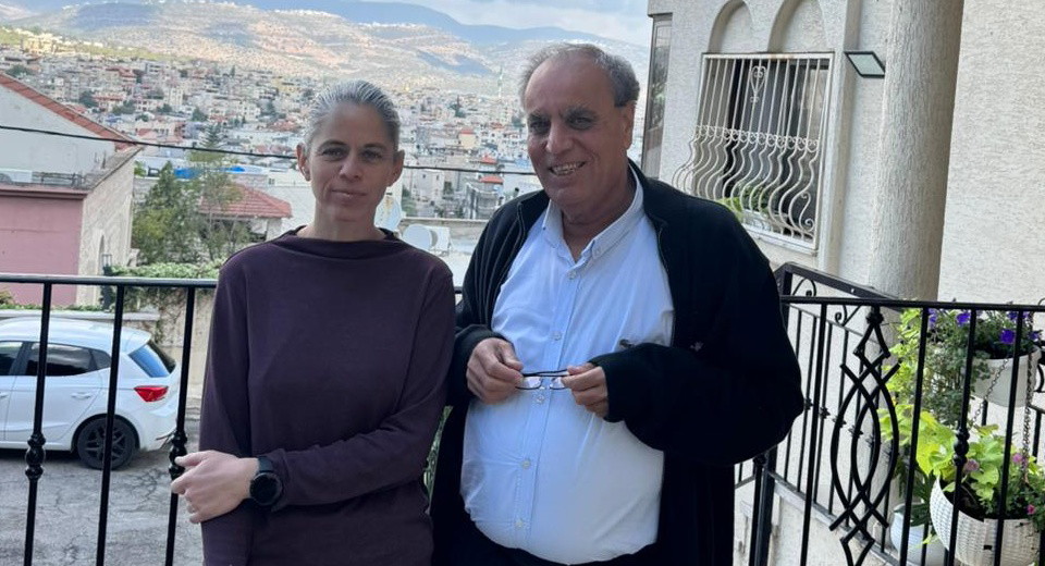 غزال أبو ريا يلتقي بروت ليفين لتعزيز الجولات التعليمية في سخنين