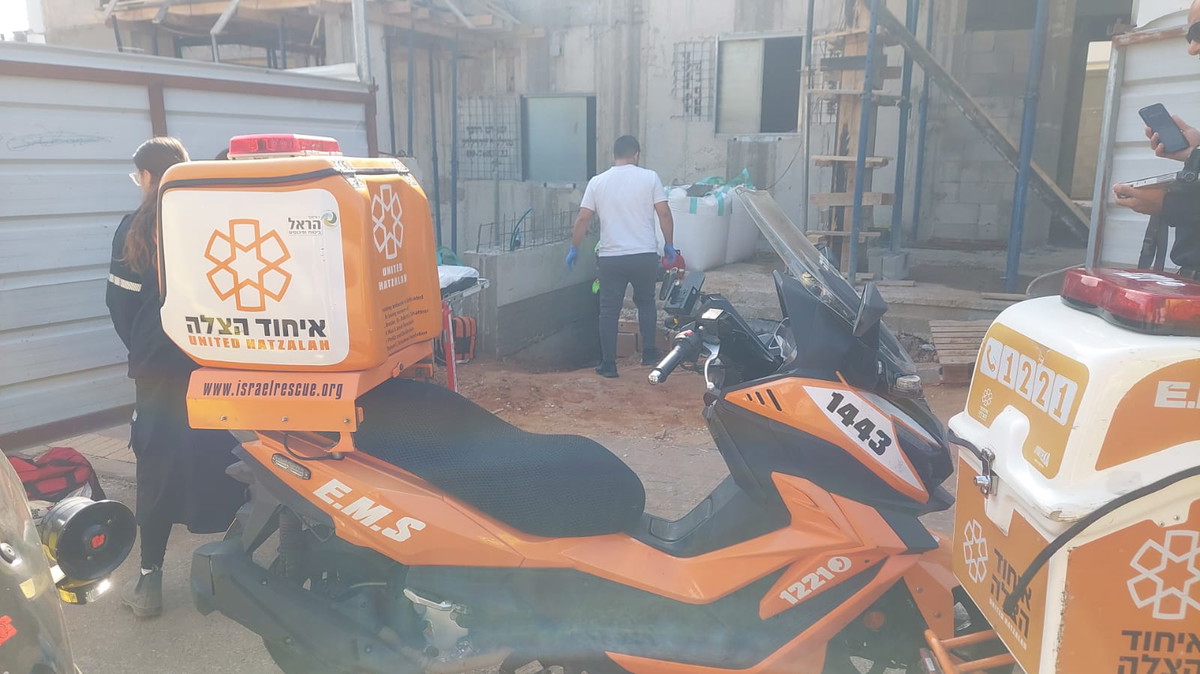 نتانيا: إصابة عامل إثر سقوطه من ارتفاع خمسة أمتار 