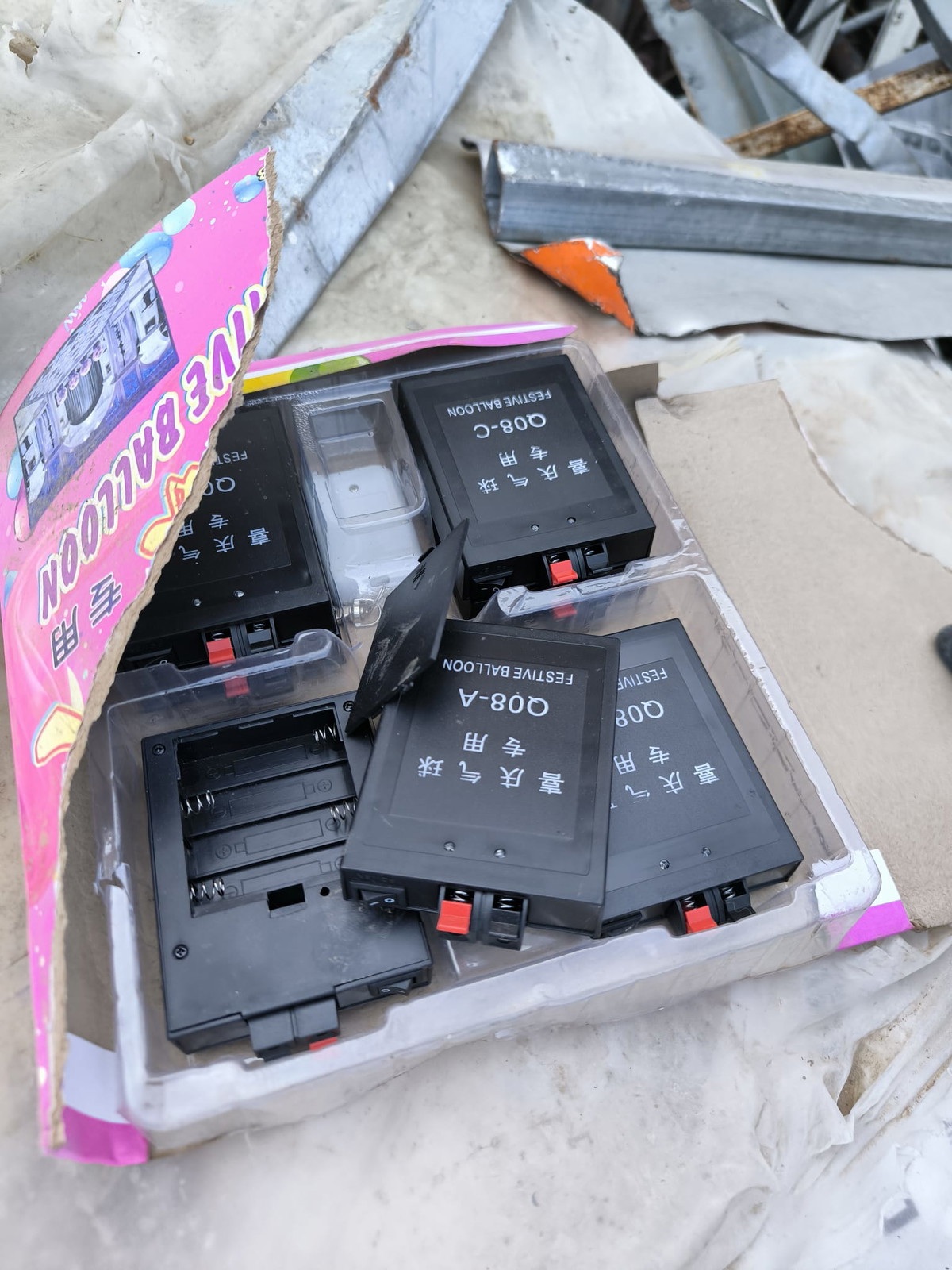 اللد:اعتقال شقيقين بعد العثور على مواد متفجرة قنابل ومخدرات 