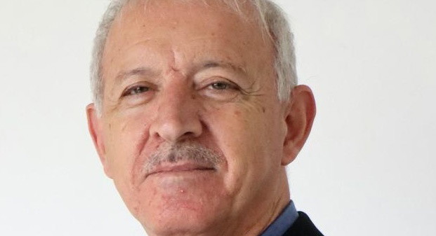 نتنياهو يطلب العفو ليعزز حكمه وخدمةً لأولويات ترامب