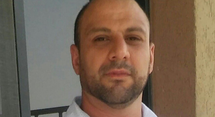 نَسِيـمٌ يَخْرُجُ مِنْ رُوحِ الْعُود