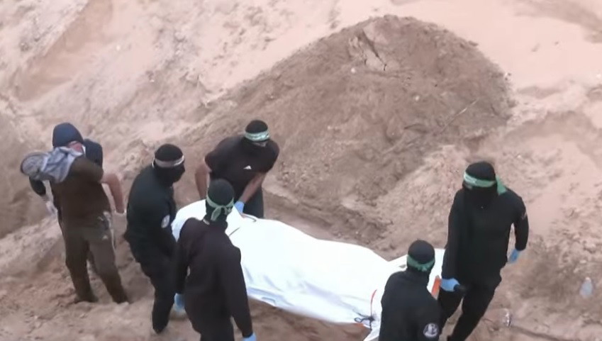 إسرائيل للوسطاء: حماس والجهاد الإسلامي تعرفان مكان جثة آخر أسير إسرائيلي في غزة