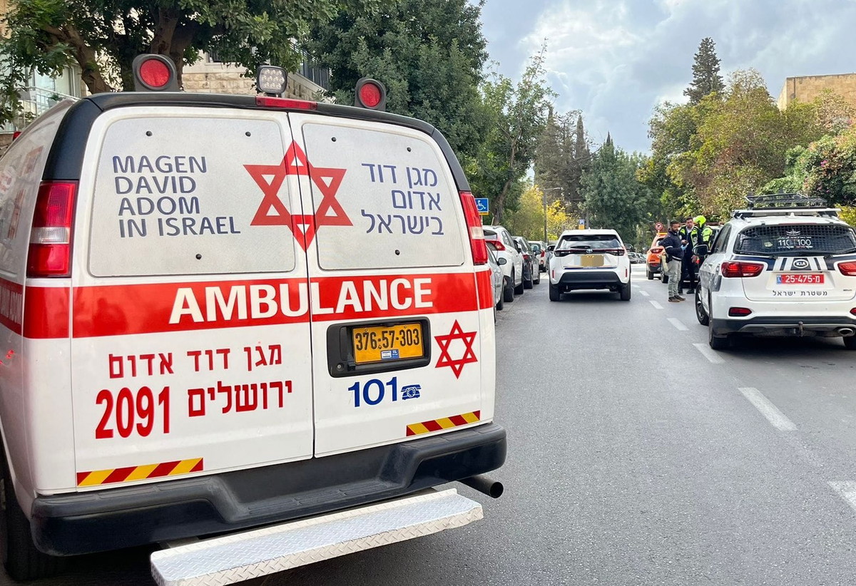 القدس: إصابة رجل بجروح خطيرة من جرّاء تعرّضه لحادثة عنف