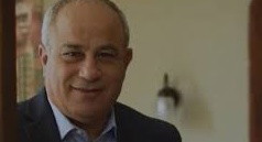 قانون التجنيد والعفو: الحبل السياسي المشدود حول رقبة نتنياهو بين مصالحه واستقرار الدولة