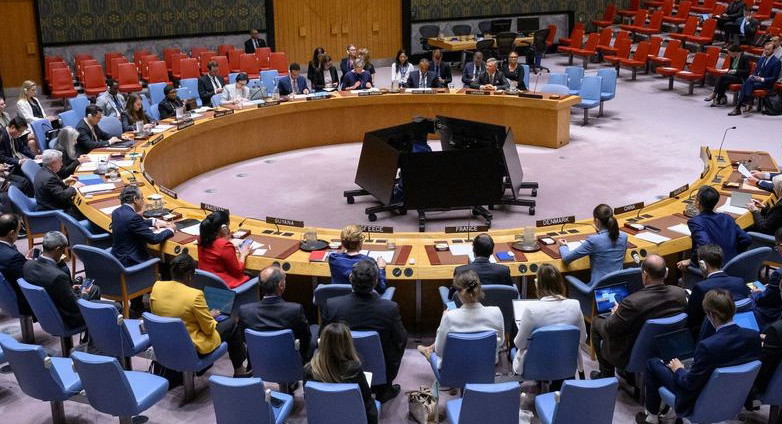 الجمعية العامة للأمم المتحدة تعتمد قرارًا يدعو إسرائيل إلى تطبيق قرار محكمة العدل بإدخال المساعدات إلى غزة