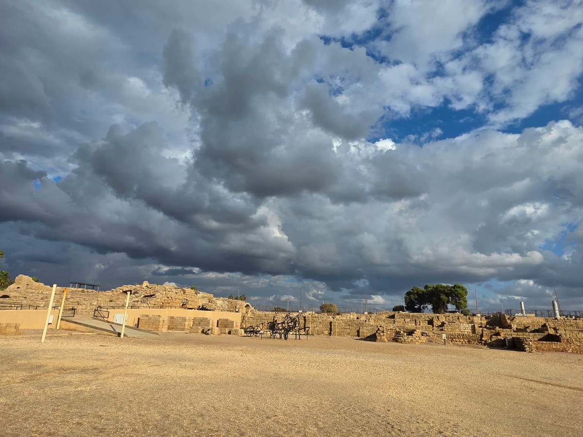   الفيضانات والسيول تعود إلى الواجهة مجددًا 