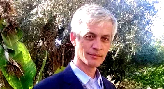 أزهار وأشواك - العُصارة-