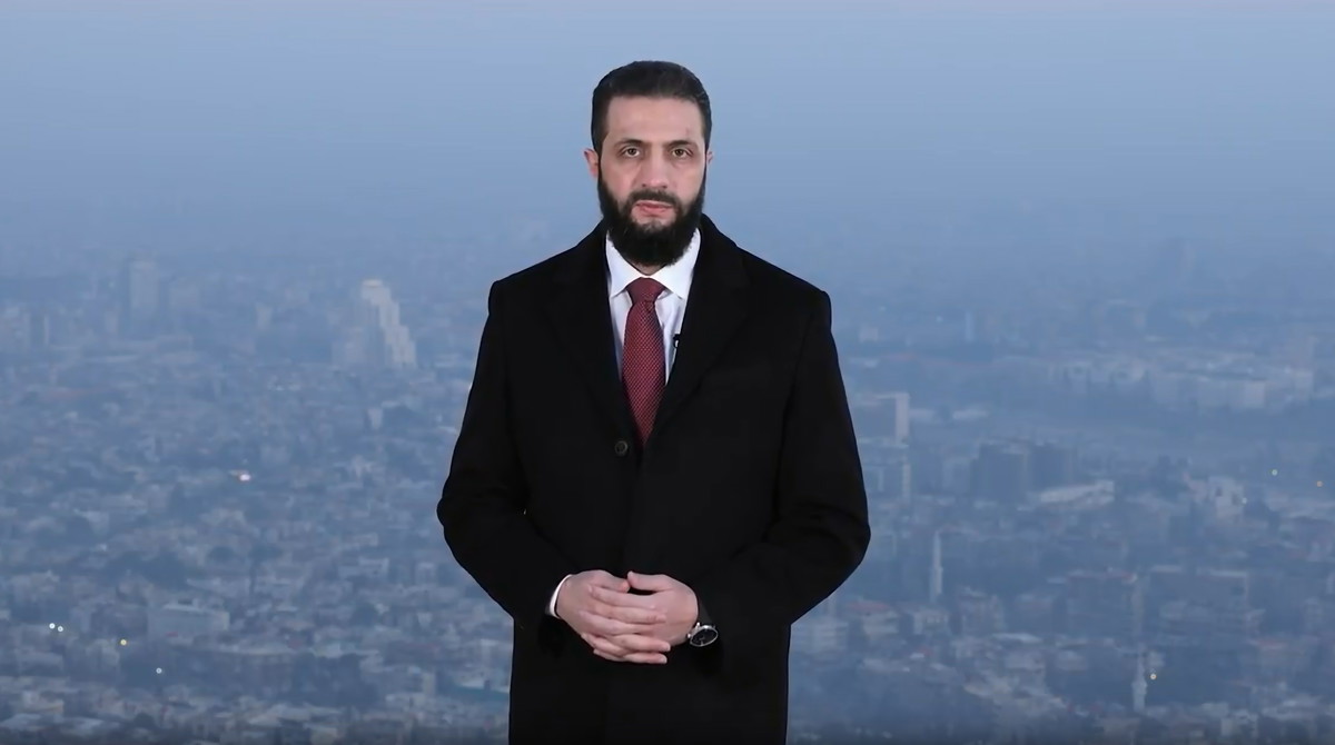 أحمد الشرع يهنئ الشعب السوري برفع كامل العقوبات عن البلاد