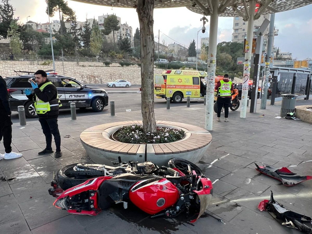 القدس: إصابة شاب إثر حادث دراجة نارية