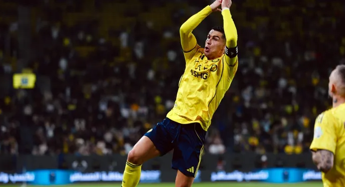 العاشر توالياً.. سلسلة النصر المثالية مستمرة بثنائية القناص كريستيانو رونالدو