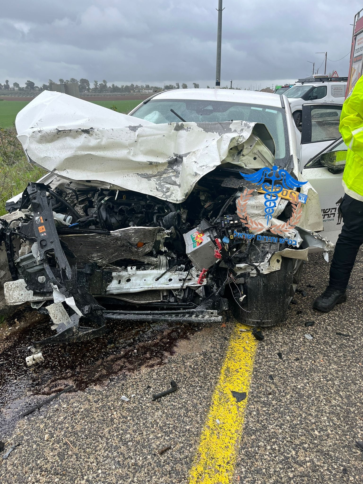 حادث طرق مروع بين شاحنة وسيارة خصوصية قرب طرعان 