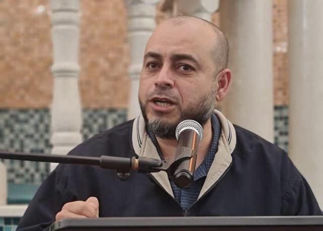 كن بجوار الرامي تنجُ