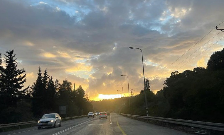 حالة الطقس: أجواء باردة ويطرأ ارتفاع طفيف على درجات الحرارة