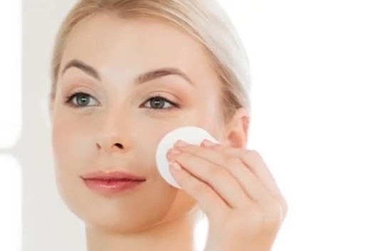 بعد الثلاثين.. أهم الفيتامينات التي تساهم في الحفاظ على صحة البشرة