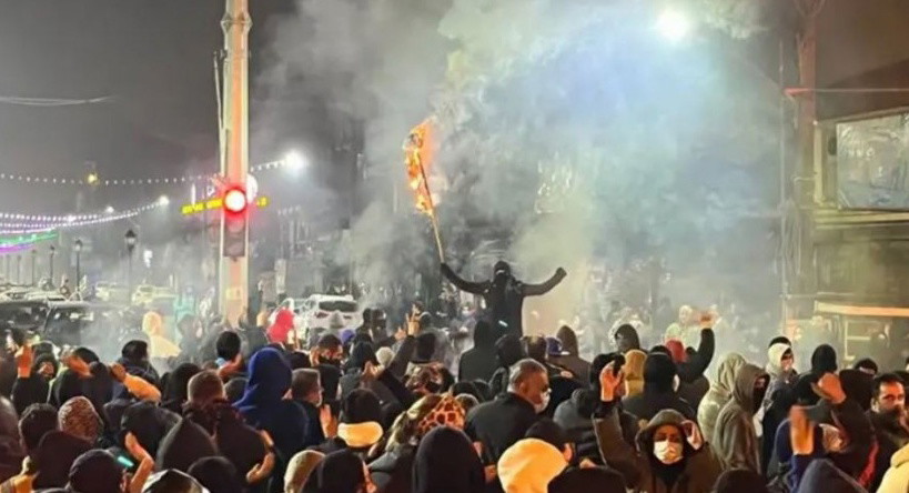 احتجاجات إيران في يومها الـ15: 538 قتيلًا و10 آلاف معتقل