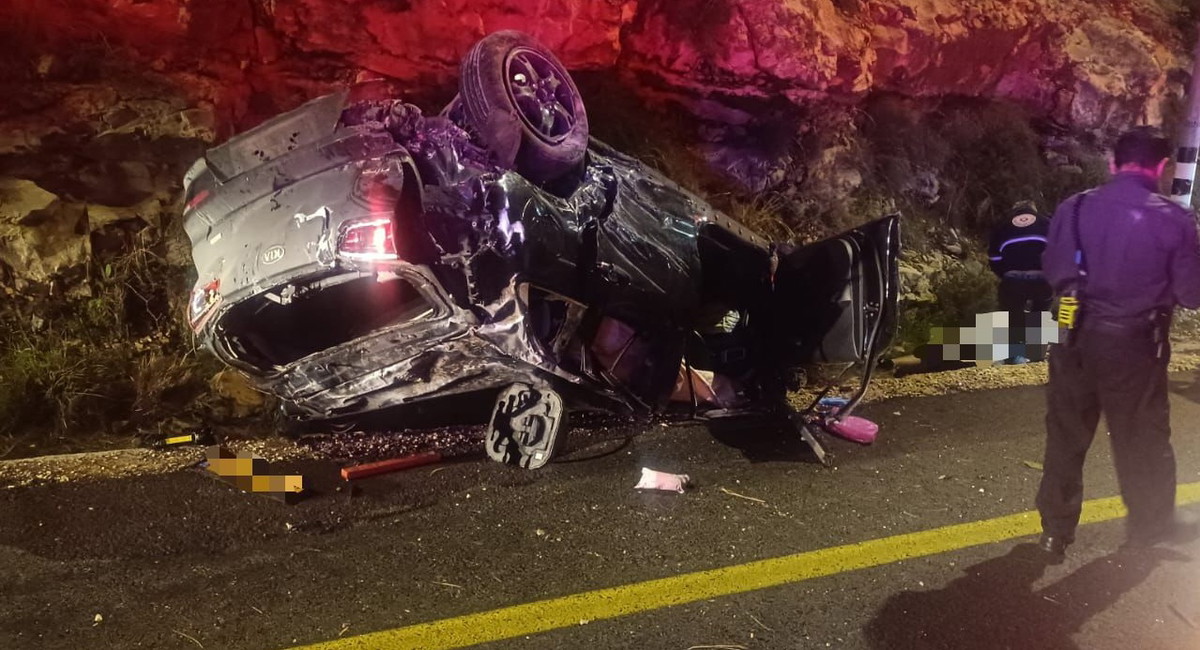 مصرع شاب (30 عاماً) وإصابة اخر بجراح خطيرة في حادث انقلاب مركبة قرب طولكرم