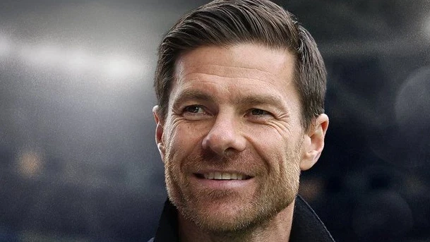 ريال مدريد يعلن إقالة المدرب تشابي ألونسو