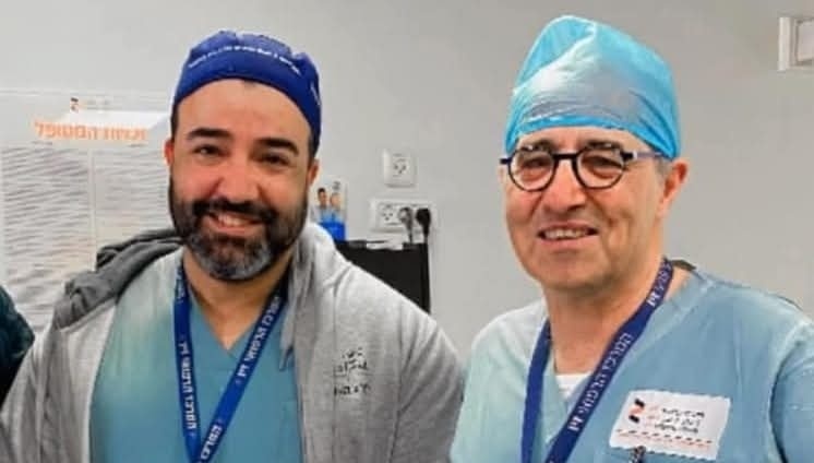 الدكتور حموده من أبناء بلدة البعينة نجيدات، ويُعتبر نموذجًا للكفاءة والتميز 