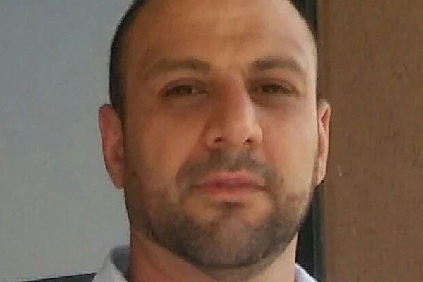 على رصيفِ المعنى