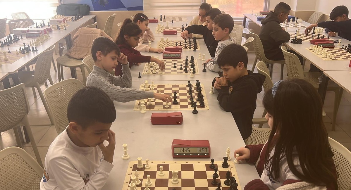  70 طالباً وطالبة يتألقون في بطولة رمضان للشطرنج… أكاديمية الشطرنج المركز الجماهيري – أم الفحم