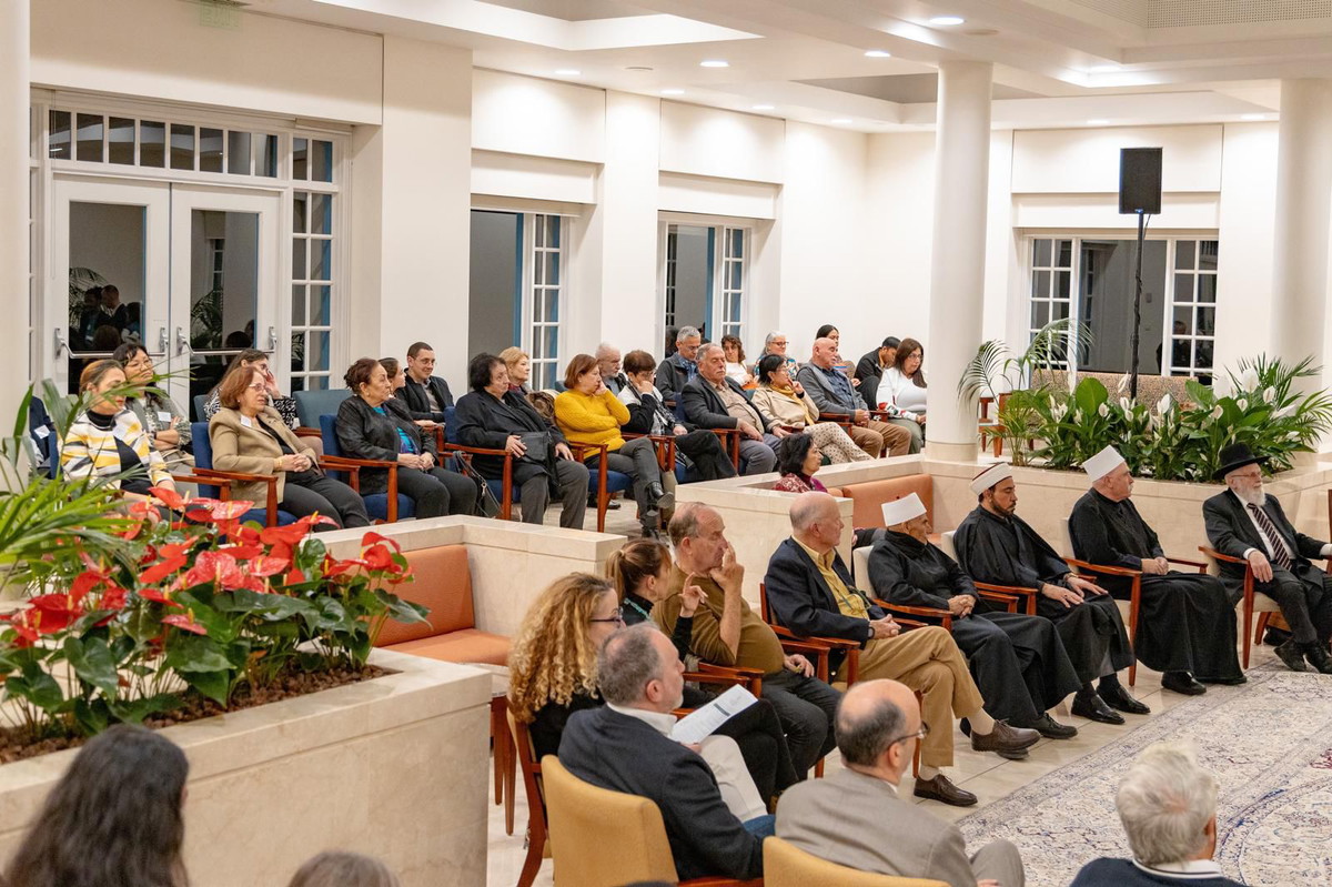 في أجواء روحانية بعكا: لقاء لإحياء أيام الهاء وترسيخ قيم الطمأنينة