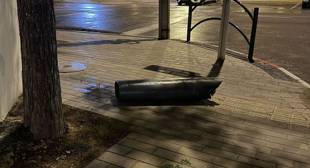 هجوم صاروخي مزدوج من إيران ولبنان يستهدف الشمال وحيفا والمركز دون تسجيل إصابات