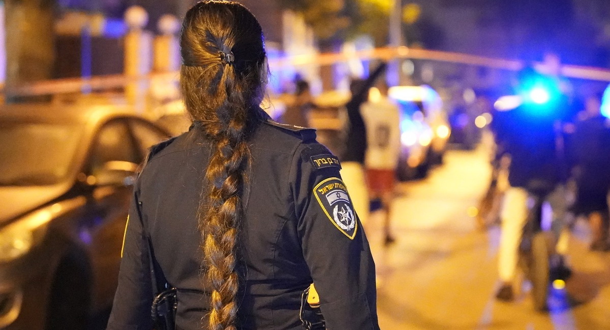 إصابة 3 أشخاص برصاص الشرطة خلال تدخلها لفض شجار عائلي في حي سلوان بالقدس