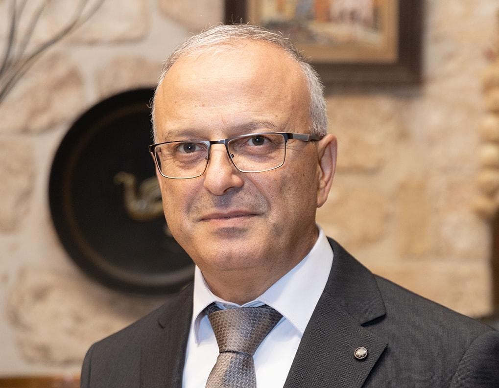 قصة قصيرة- الثالثة ثابتة