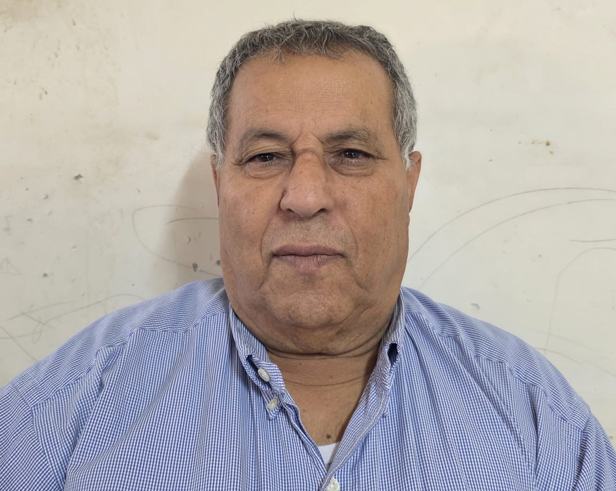 الأطباء العرب والممرضون والممرضات يقومون بأداء واجبهم بإخلاص وعلى أحسن وجه ومسؤولية