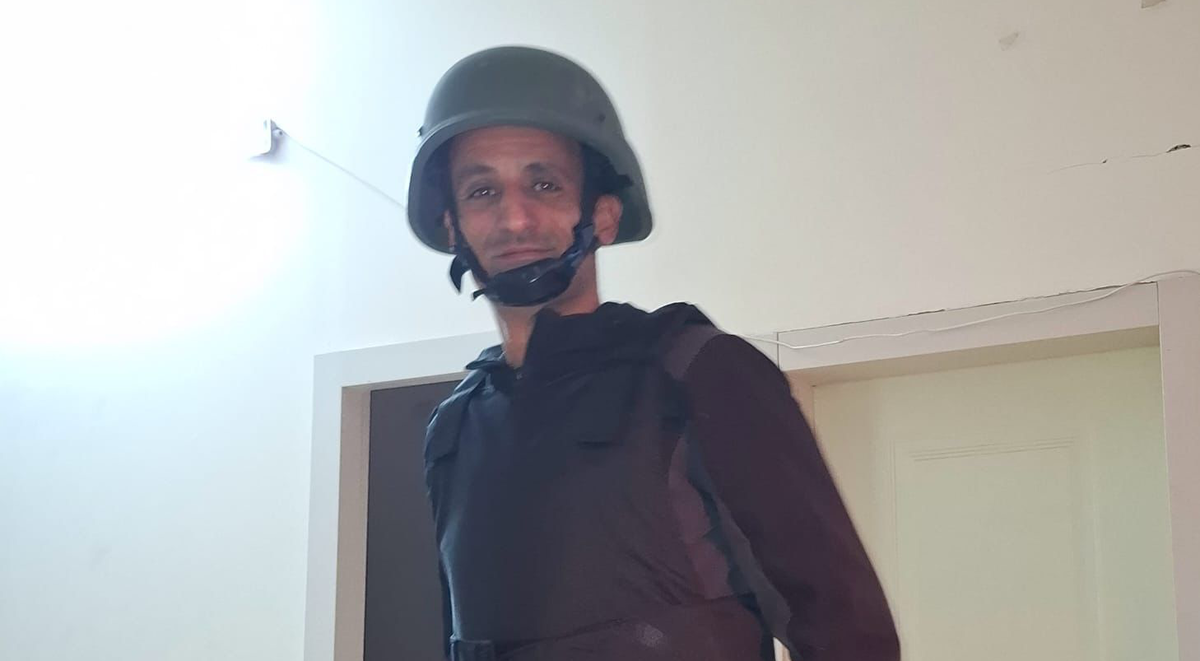 التأهيل الذي لم يتوقف تحت صفارات الإنذار: أخصائي العلاج الطبيعي في وحدة الاستشفاء المنزلي 