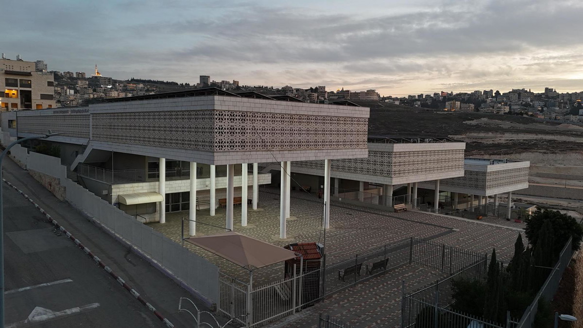 مدرسة خالد سليمان الثانوية في الناصرة  تحقق إنجازا لافتا في استحقاق البجروت بنسبة 90% وتتصدر مدارس الناصرة