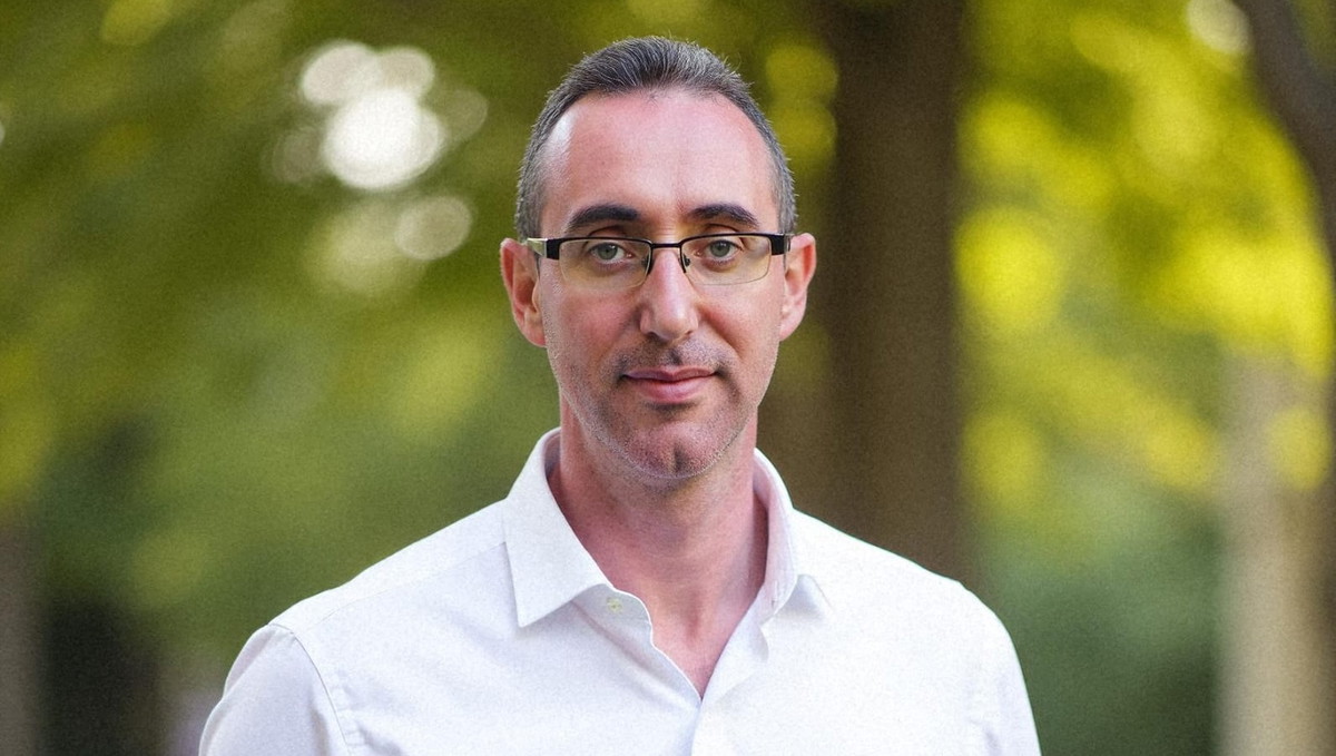 المهندس شريف نادر دعنا من القدس يحصل على براءة اختراع لتطوير برنامج حماية البيانات