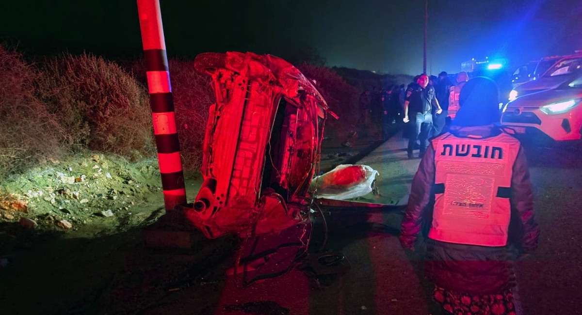 حادث طرق ذاتي مروع: إصابة شاب (19 عاماً) بجراح خطيرة على شارع 25 في النقب