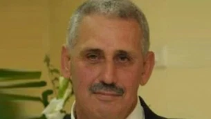 الفرخ الشّقي