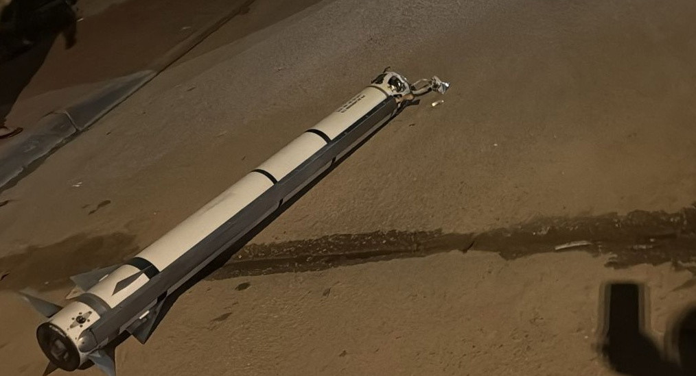 إطلاق صواريخ نحو الجنوب: إصابة شخصين بجراح طفيفة إثر سقوط شظايا اعتراضية