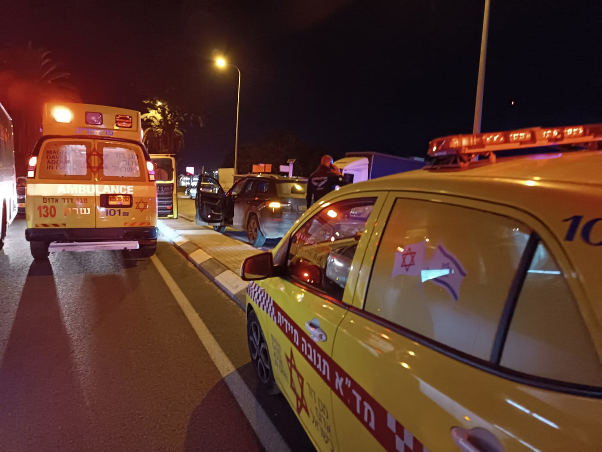 إصابة ثلاثة أشخاص بجراح متفاوتة إثر حادث سير قرب الفريديس