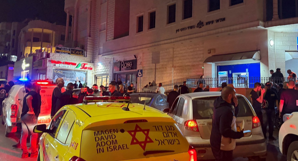 كفر قاسم: إصابة شاب (25 عاماً) بجراح خطيرة وغير مستقرة إثر تعرضه لإطلاق نار