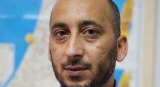 العفاسي نموذجًا إضافيًا في إعادة هندسة القدوة