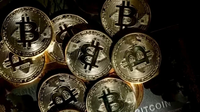 بيتكوين تقترب من مستوى 80 ألف دولار لأول مرة منذ يناير