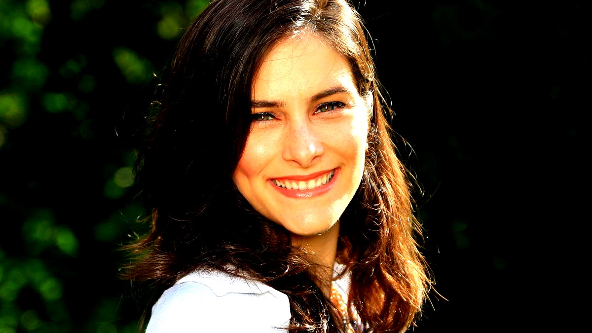 منى شمشوم سابا من الناصرة حاصلة على اللقب الثاني في العلوم الطبية ومدربة صحة شمولية: الإيمان بالذات وعدم المقارنة بالآخرين السبب في وصولي إلى هنا