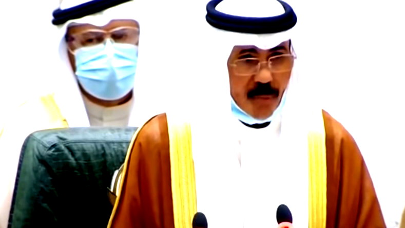 الديوان الكويتي يعلن وفاة الأمير الشيخ نواف الأحمد الصباح عن عمر ناهز الـ86 عامًا