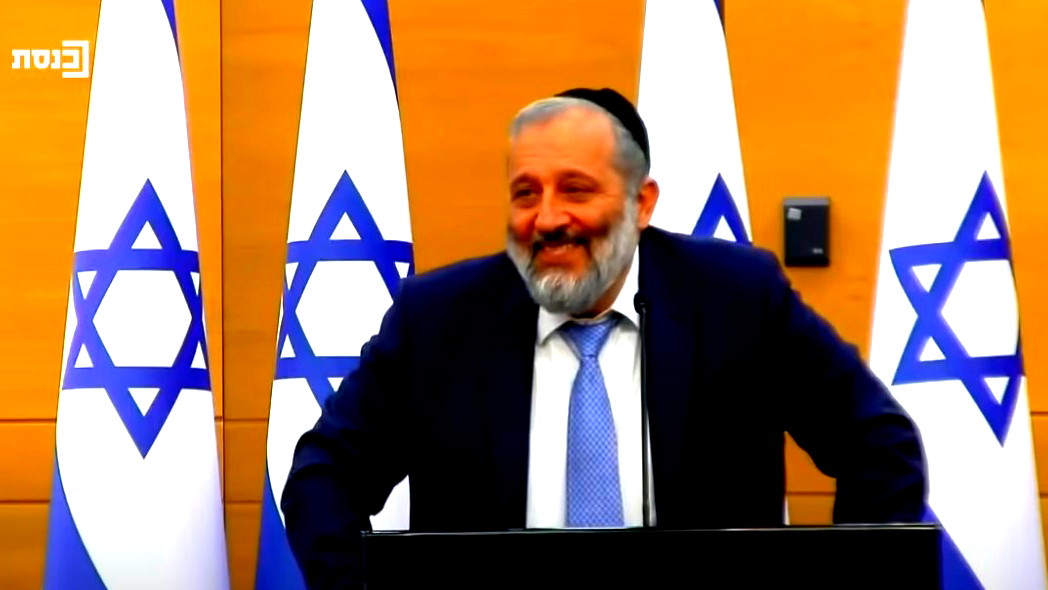 انتخابات السلطات المحلية| زعيم حزب شاس ارييه درعي يخبر الائتلاف الحكومي انه ينوي دعم التأجيل- وزير الداخلية: الانتخابات ستقام في موعدها