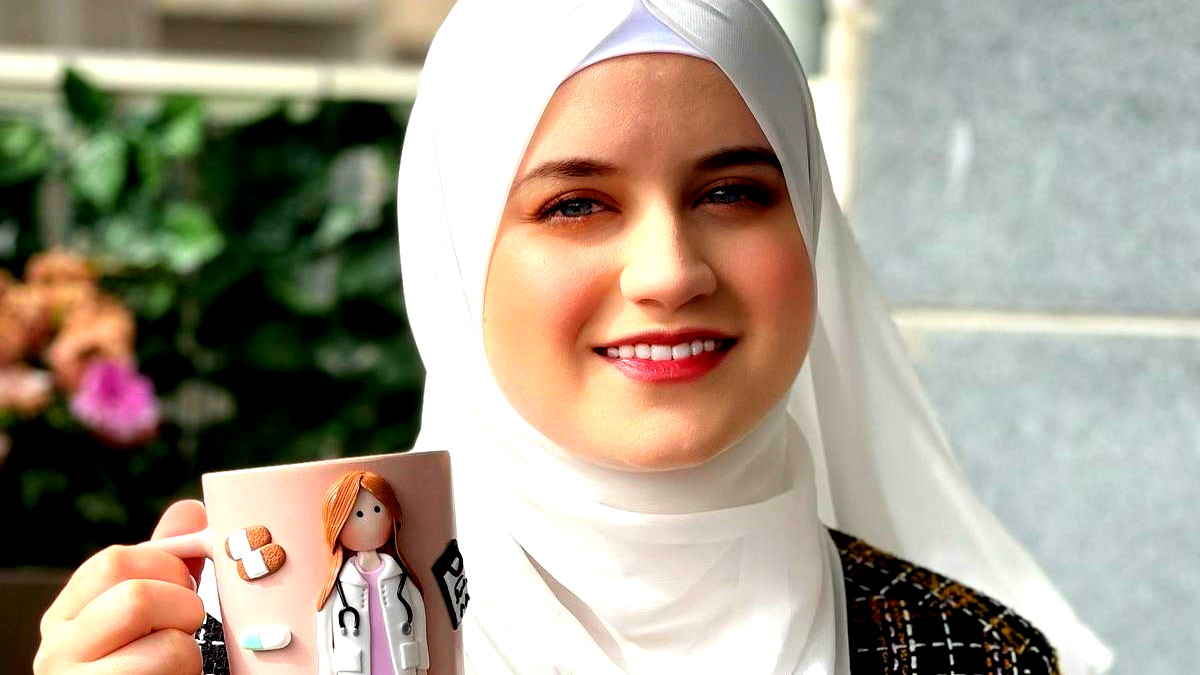 رانية زريقي من كفركنا... من الهندسة إلى الفن التشكيلي: المجال يتطلب جهدًا كبيرًا واستمرارية لكنه ممتع