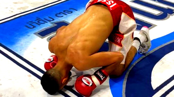 البطل القسماوي محمد عيسى يحقق فوزًا مهمًا في بطولة تايلند للملاكمة