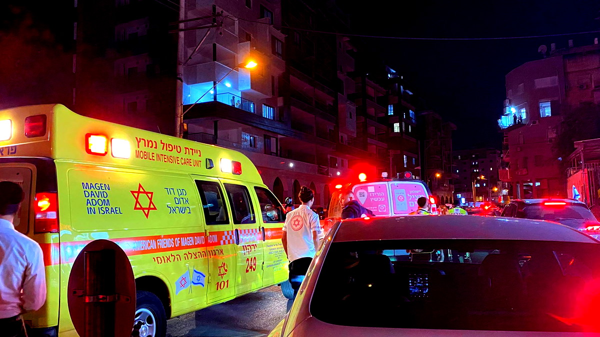 إصابة شاب (30 عامًا) اثر سقوطه عن علو أثناء عمله في الرامة وحالته خطيرة