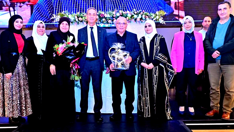 مدرسة عين ماهل الثانوية تحتفل بتكريم المعلمين المتقاعدين